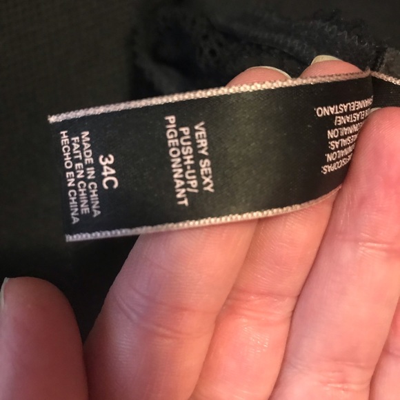 Victoria’s Secret bra - Picture 2 of 2